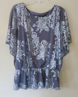 S LEVINE Sparkly Silver Top Lined Bat Sleeve Size L**  Black Gray Party Club